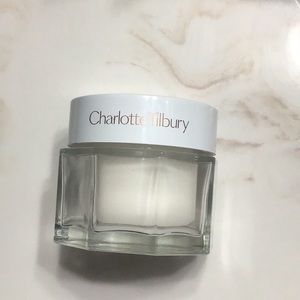 Charlotte Tilbury magic water cream